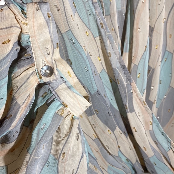 Lovestitch Hi-Lo Pastel Colored Blouse - Picture 14 of 15